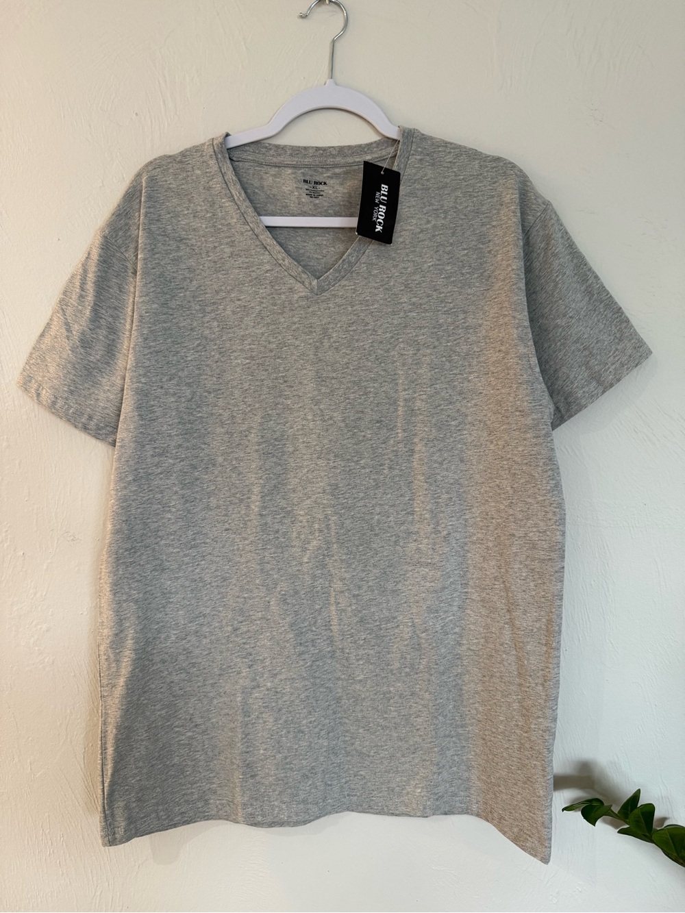 Blu Rock Men’s Heather Gray V-Neck T-Shirt XL NWT